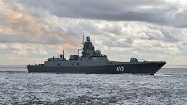 بريطانيا: ثلاث سفن إيرانية حاولت اعتراض سبيل ناقلة بريطانية في الخليج